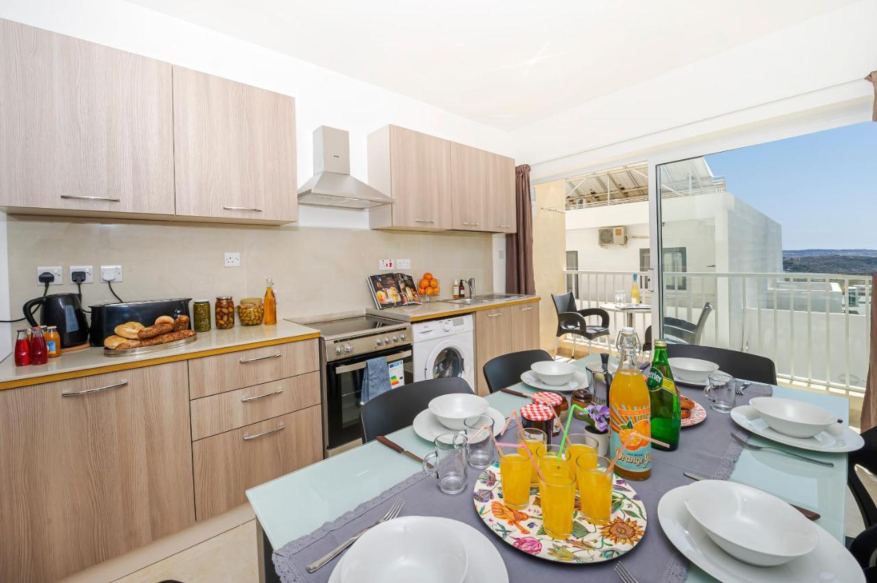 Summer Breeze Comfort Sunny Apartments Close To The Sandy Beaches - By Getawaysmalta Mellieħa Exterior foto