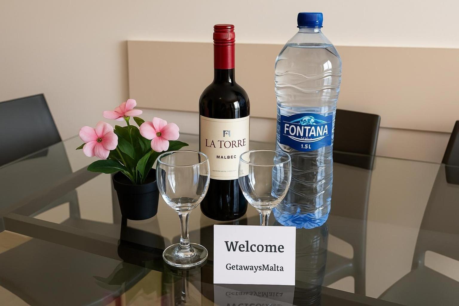 Summer Breeze Comfort Sunny Apartments Close To The Sandy Beaches - By Getawaysmalta Mellieħa Exterior foto